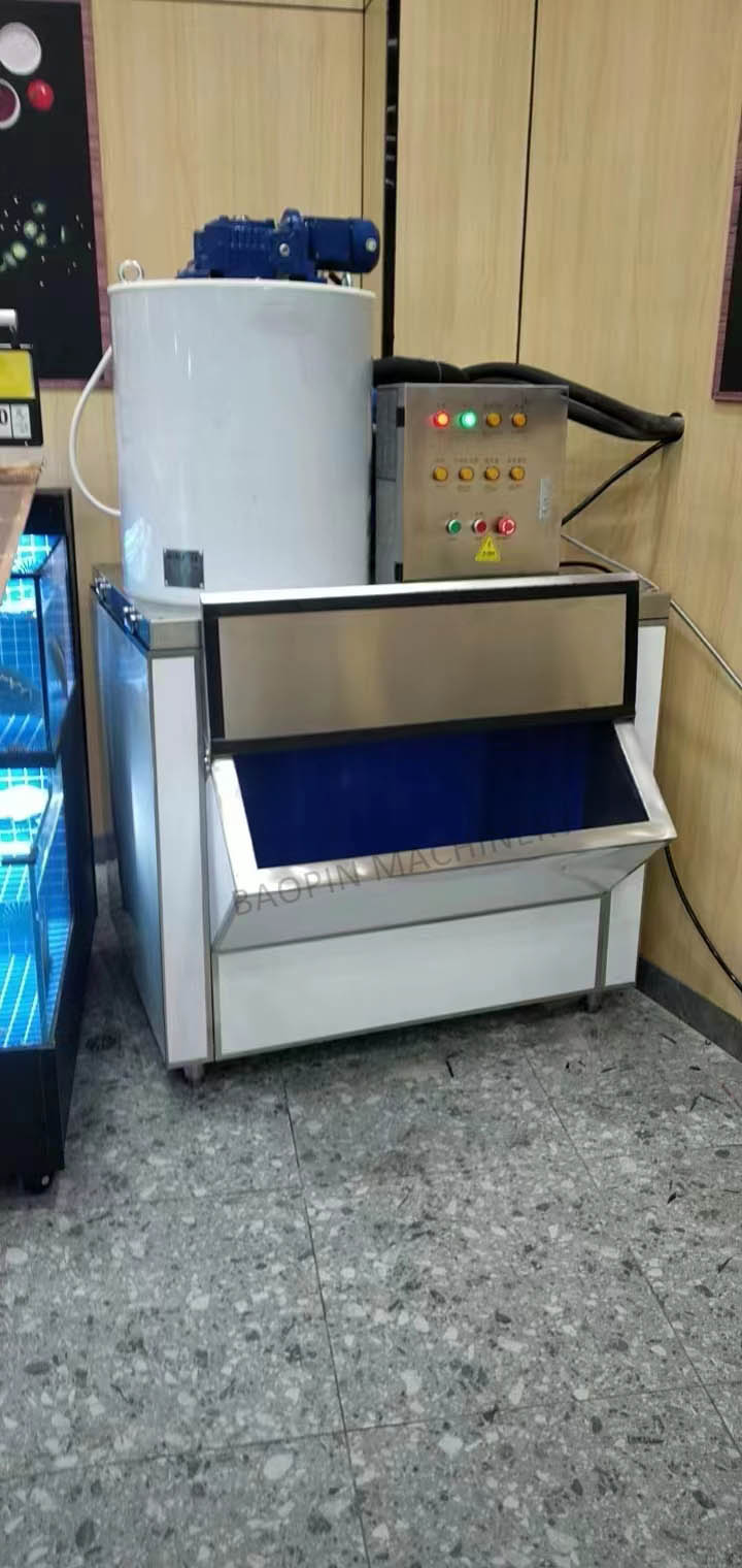 1T FLAKE ICE MACHINE.jpg