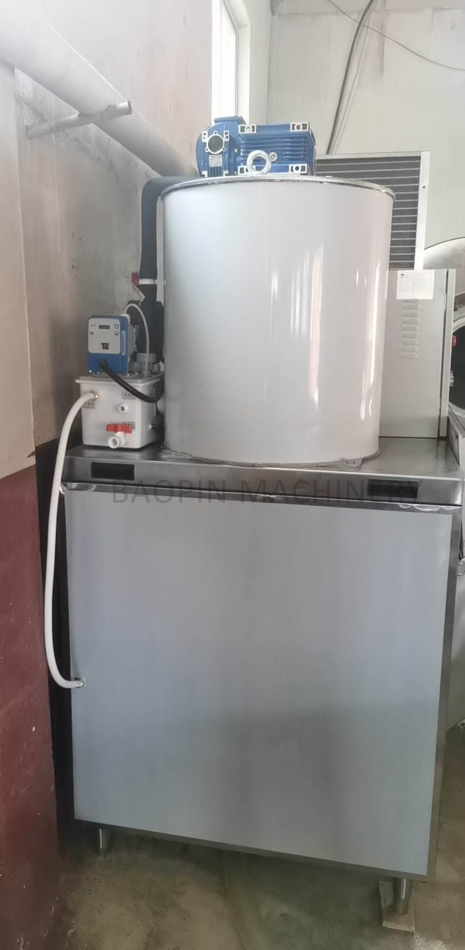 1T FLAKE ICE MACHINE 1.jpg